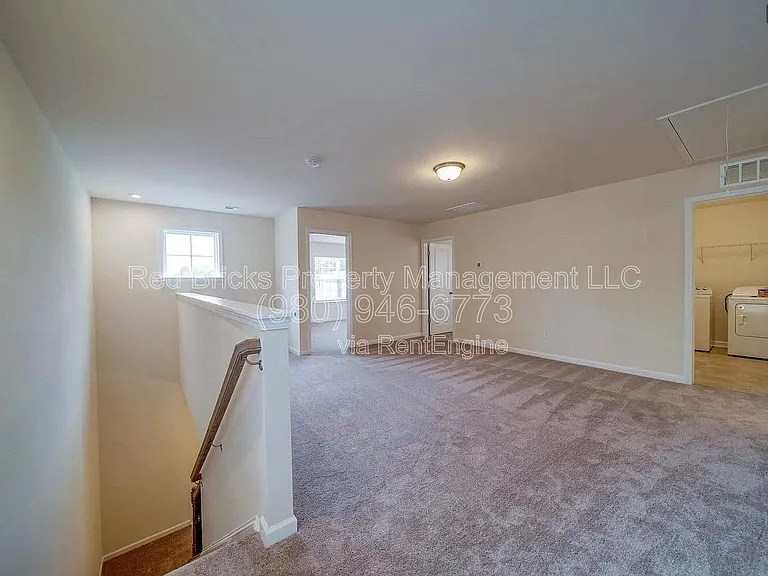 7015 Thornrose Dr — Photo 14