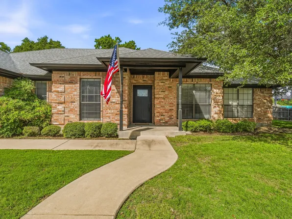 1703 Sully Ct, Stephenville, TX 76401