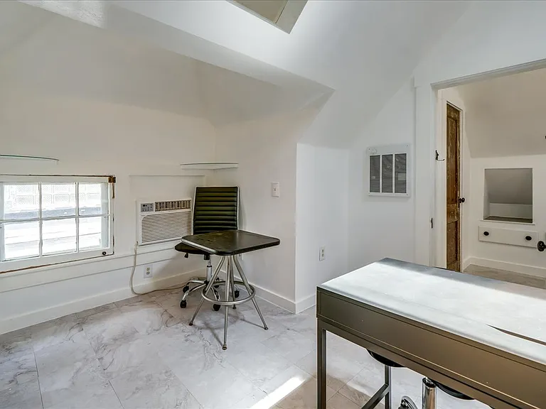 62 N Ohio Ave #3 — Photo 11