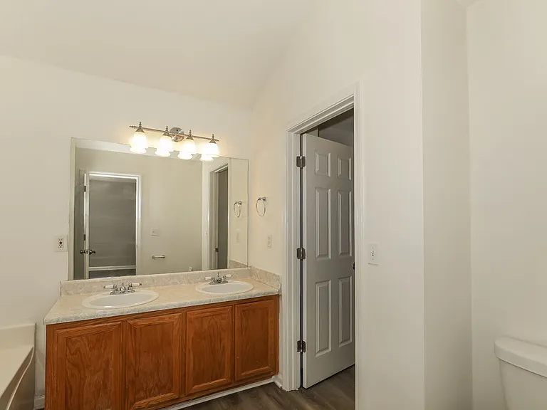 9447 Rollinghills Dr — Photo 10