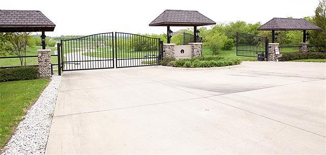 1st image of 1112 Periwinkle Ct