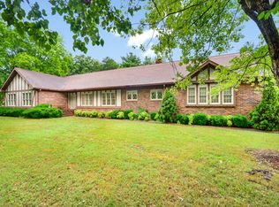 641 Falls View Dr, Hixson, TN 37343