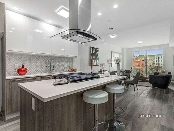 3rd image of 2222 Ocean Ave #7B