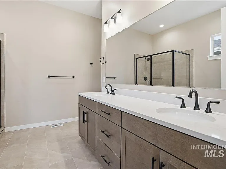 2309 N Ice Fire Ave — Photo 16