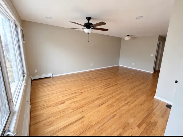 (undisclosed Address), Howard Beach, NY 11414