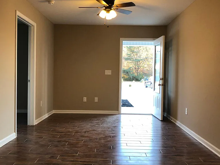 1008 W Lincoln St #A1 — Photo 10