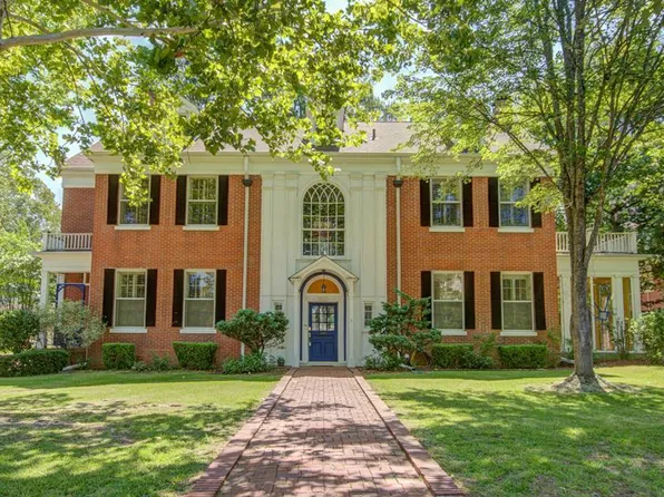 2820 Pine St, Texarkana, TX 75503