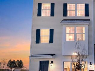 8217 Alexander Ct, Breinigsville, PA 18031