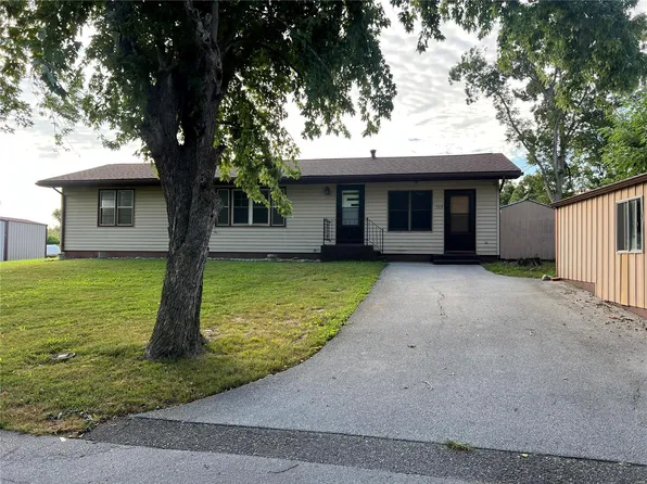 509 Spruce St, Saint Mary, MO 63673