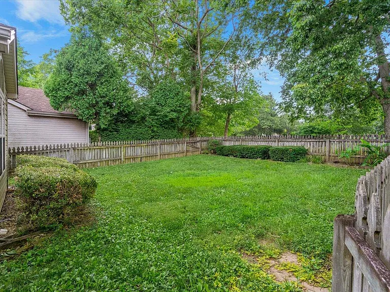 1205 Morning Side Dr — Photo 27