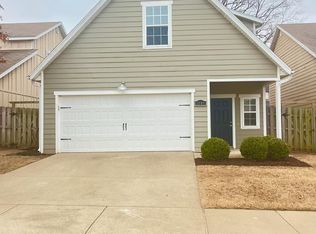 2705 SW Arbor Rd, Bentonville, AR 72712