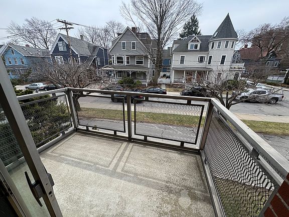 2nd image of 31 Harris St APT 302