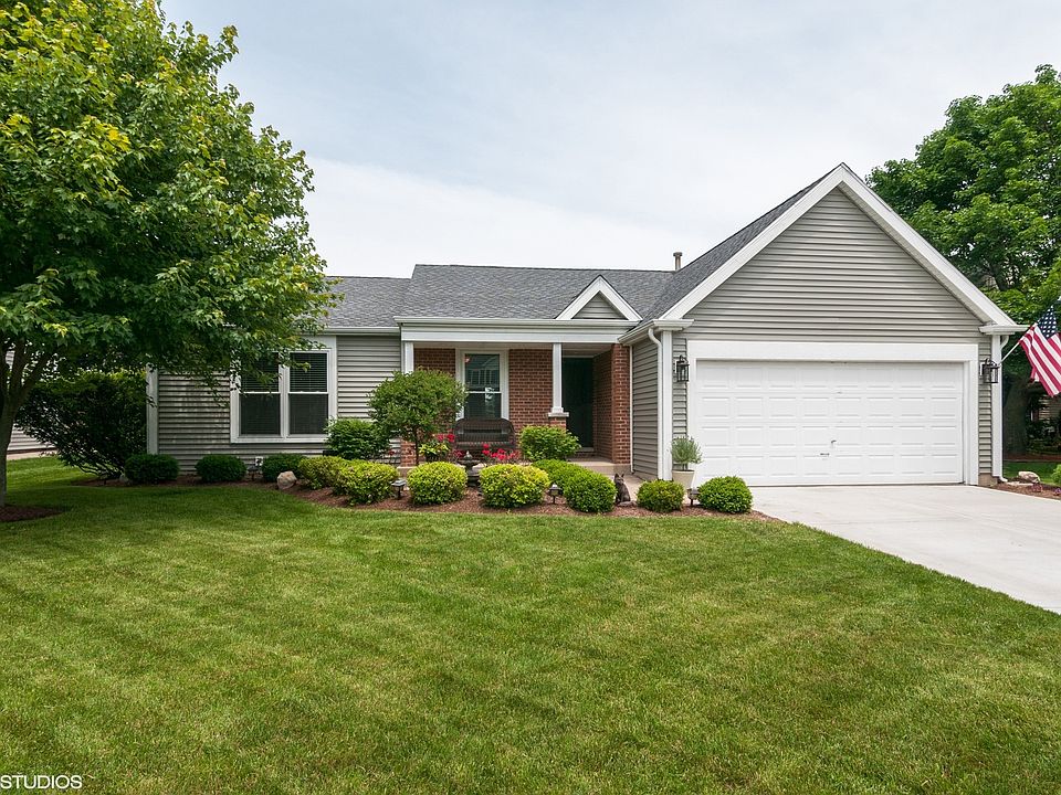 1st image of 857 Royal Glen Ln