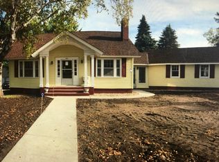 527 Grove Lake St, Sauk Centre, MN 56378