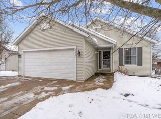 3087 Riley Ridge Rd, Holland, MI 49424