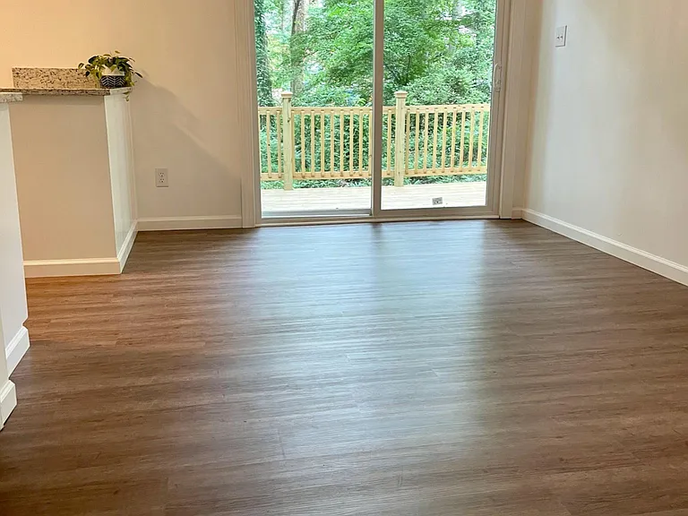 608 Carolina Ave — Photo 9