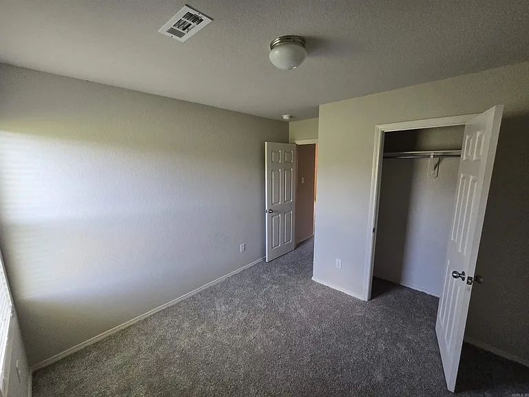 31 Winter Valley Cv — Photo 19