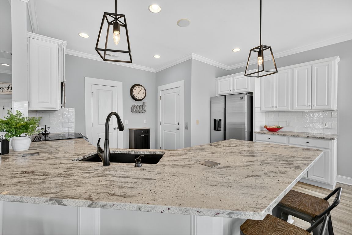 next background image