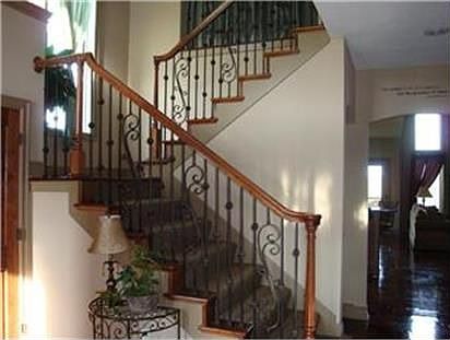 2nd image of 7605 N Merrimac Ave