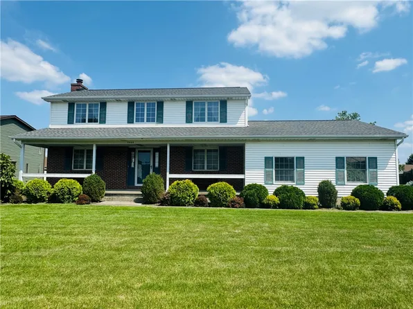 7005 Dawn Dr, Niagara Falls, NY 14304