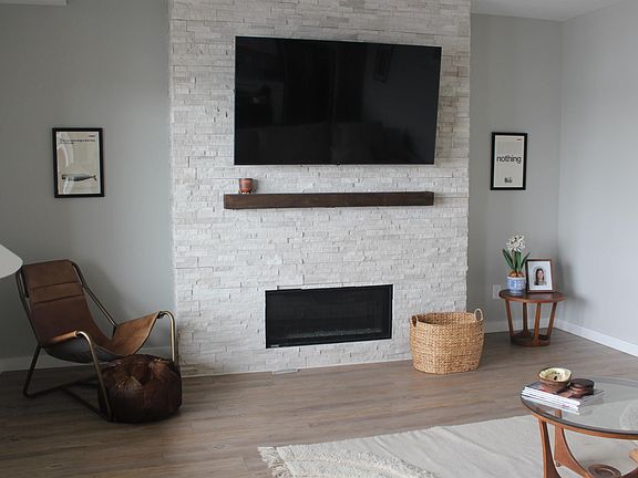 4th image of 225 E 17th St #3-B