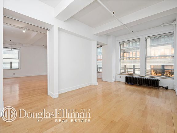 4th image of 150 W 26th St APT 302