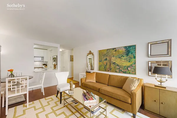 Rented by Sotheby's International Realty | media 16