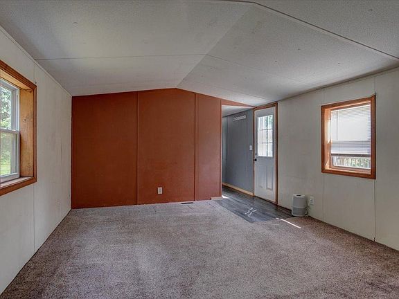 5th image of N3565 430th St
