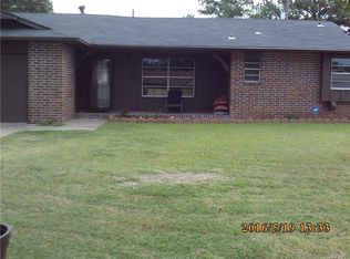 903 S Prairie Ave, Okmulgee, OK 74447