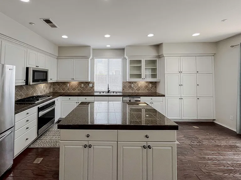 7905 Leway Dr — Photo 18