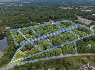 700 Oak Ridge Dr, Cary, NC 27519