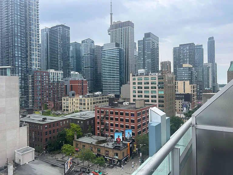 438 Richmond St W #1208 — Photo 17