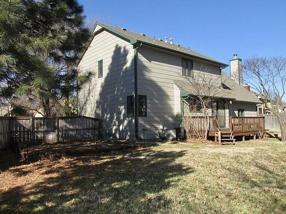 4th image of 2343 N Stoneybrook Ct