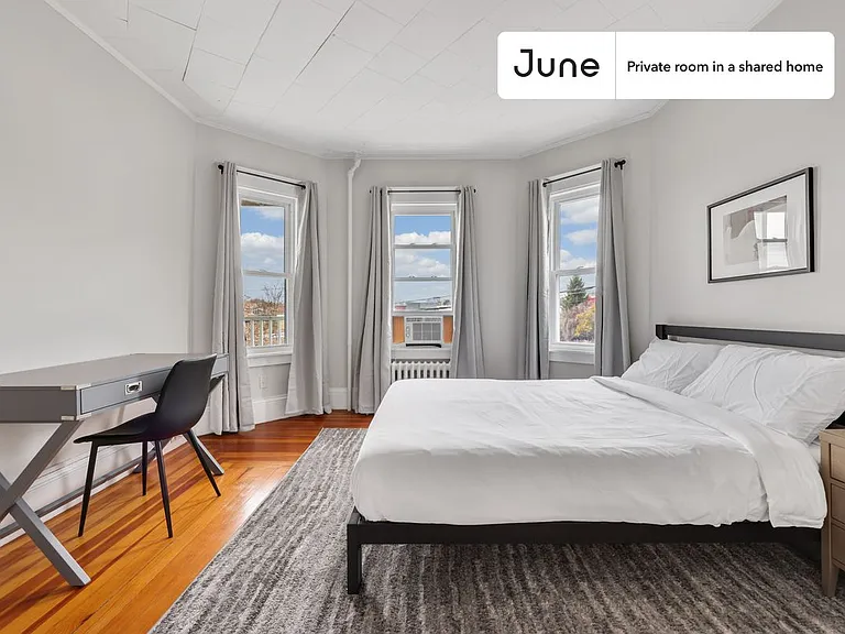 29 Craigie St #A — Photo 2