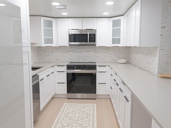 3rd image of 3051 N Course Dr APT 107