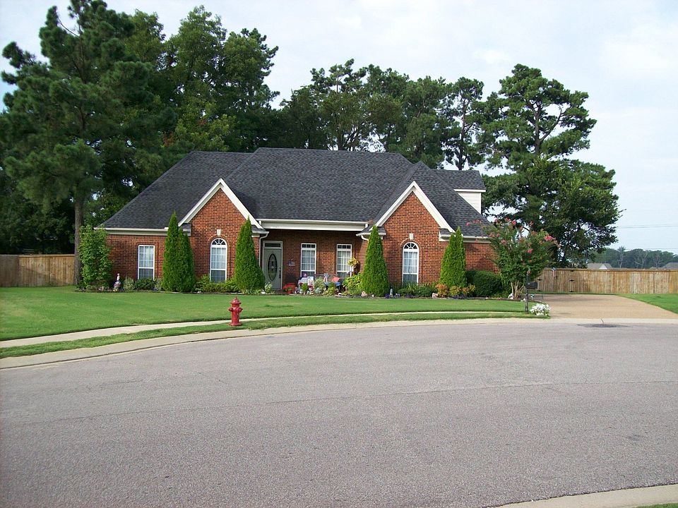 1st image of 2047 Eubanks Ln