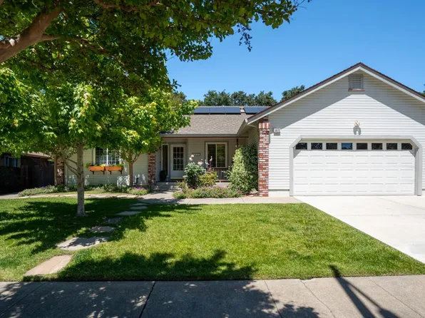 5079 Charmian Drive, Santa Rosa, CA 95409