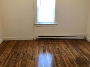 364 Green St APT 3, Clinton, MA 01510