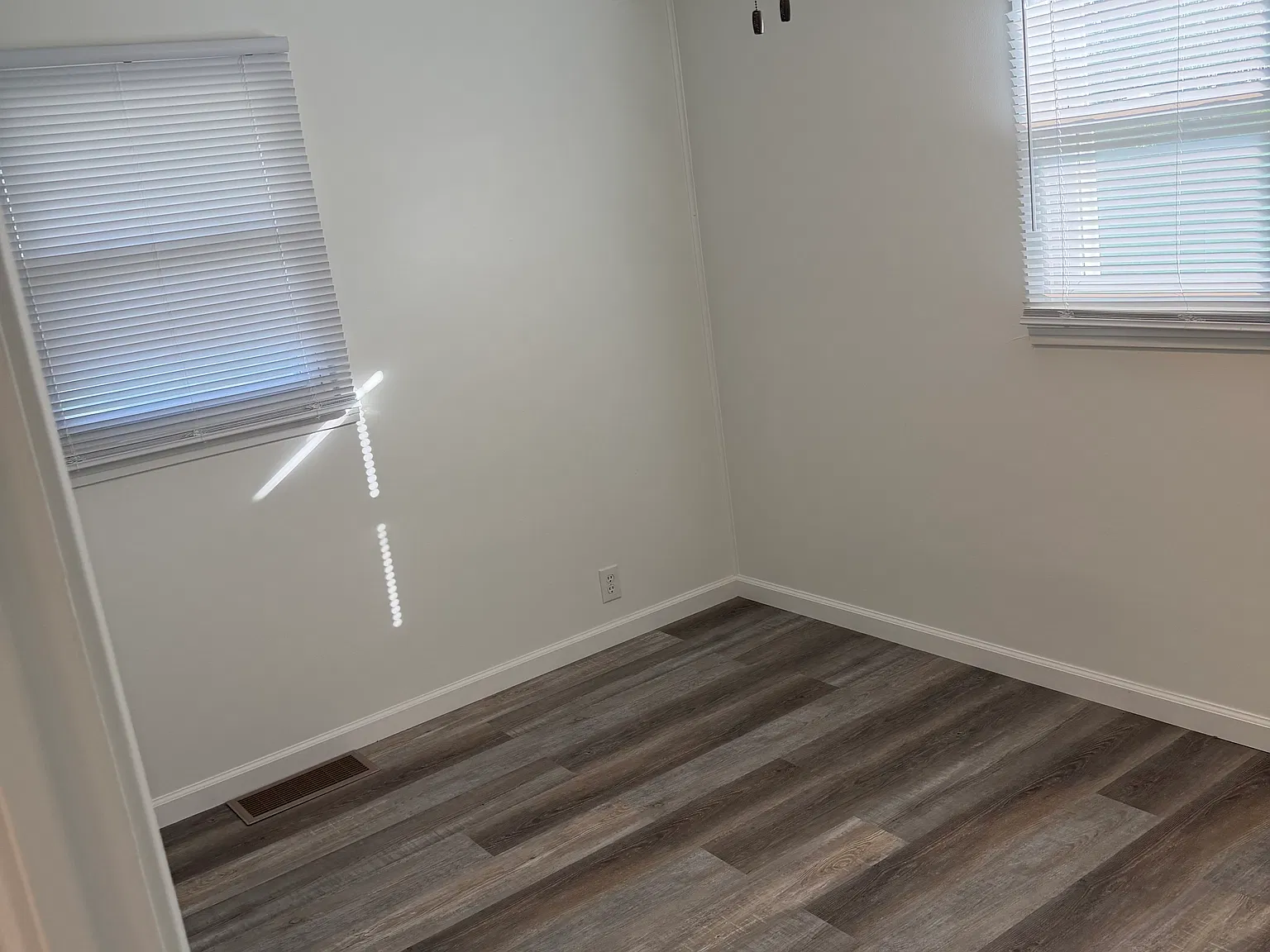 3 bed, 875 sqft, $1,450 — Photo 3