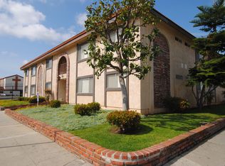 11813 Acacia Ave APT 4, Hawthorne, CA 90250