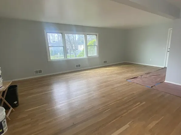 796 Inman Ave, Colonia, NJ