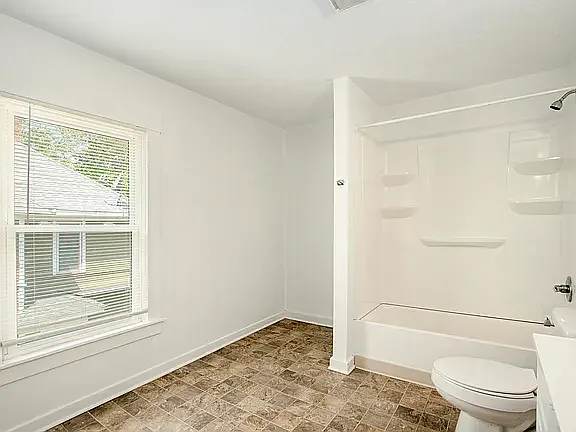 823 Sigsbee St SE #2 — Photo 7