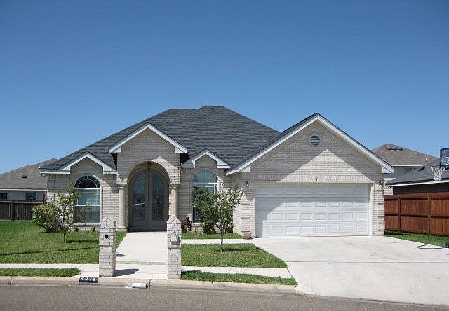 1st image of 4013 Hill Crest Dr