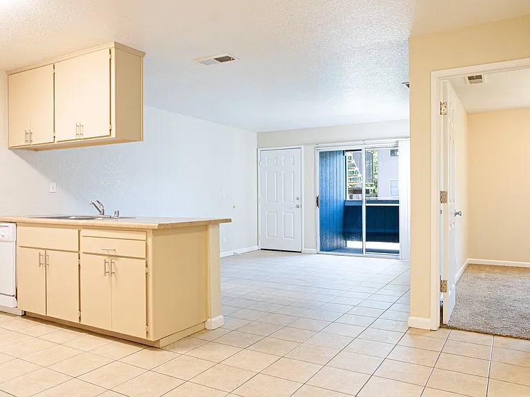 Creekview Homes — Photo 7