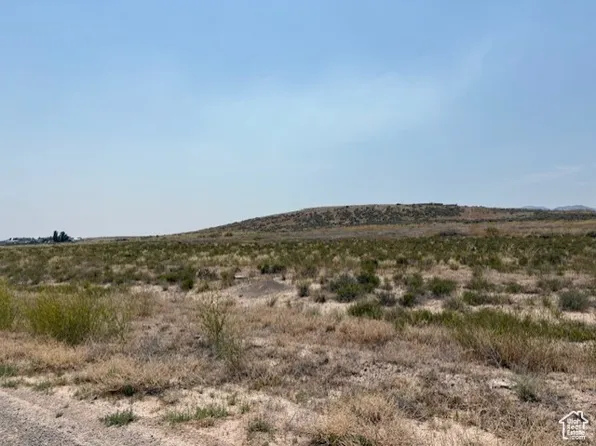 300 W 900 N, Milford, UT 84751