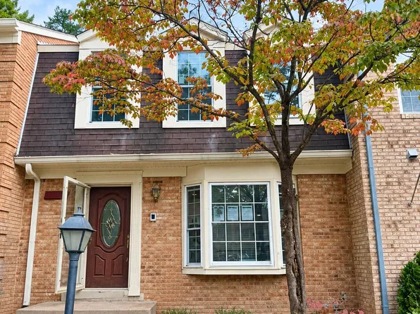 7385 Jiri Woods Ct, Springfield, VA 22153