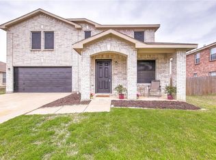 2444 Arroyo Springs Dr, Grand Prairie, TX 75052