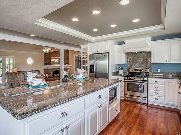5th image of 3763 Aqueduct Ln