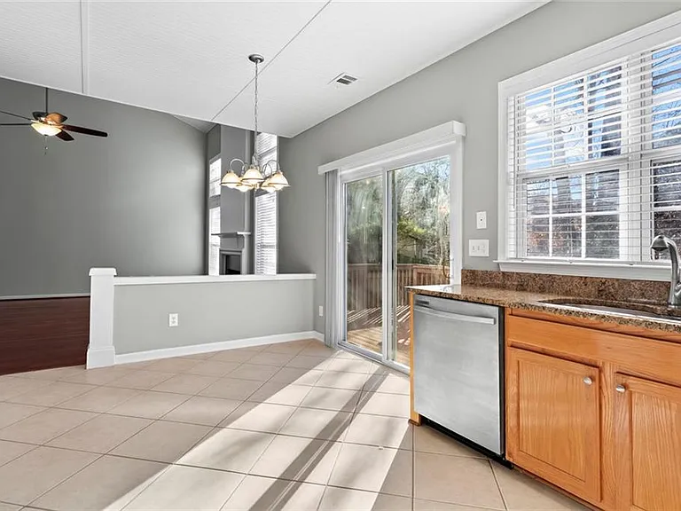 110 Quarrington Ct — Photo 12