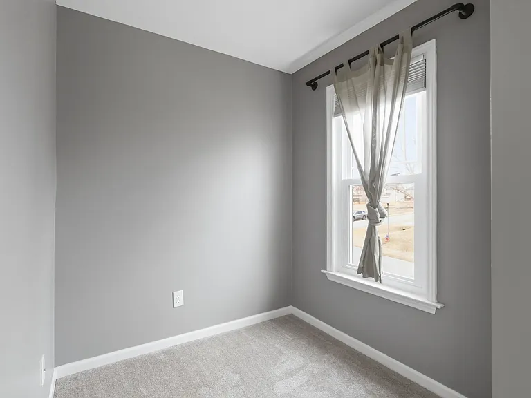 156 Haywood Ln — Photo 20